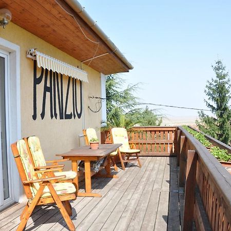 مبيت وإفطار Fertőboz Gloriett Panzio المظهر الخارجي الصورة