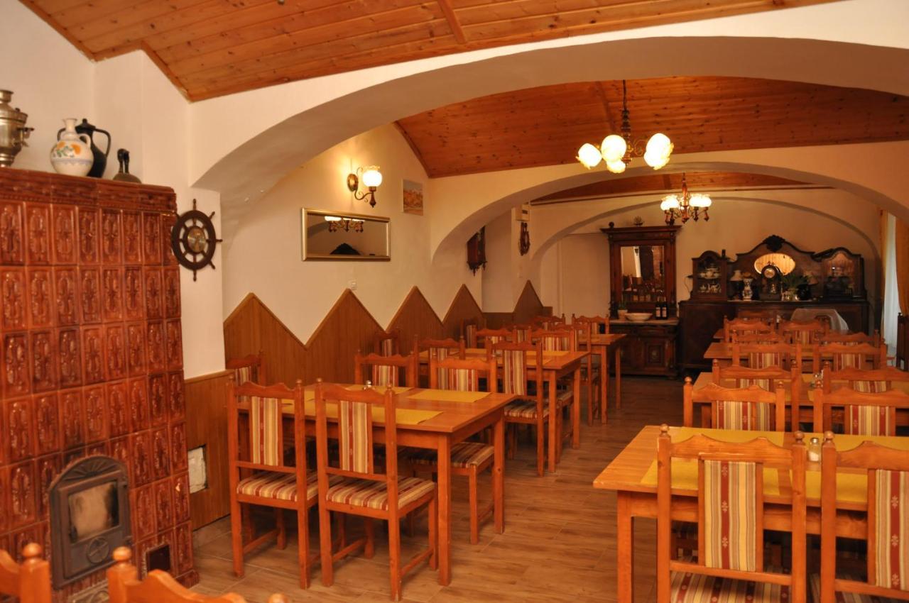 مبيت وإفطار Fertőboz Gloriett Panzio المظهر الخارجي الصورة