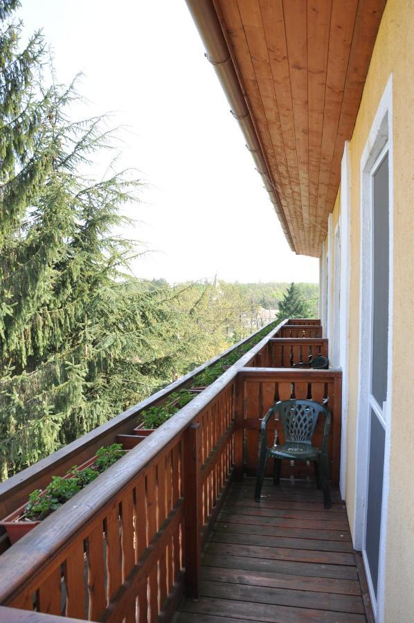 مبيت وإفطار Fertőboz Gloriett Panzio المظهر الخارجي الصورة